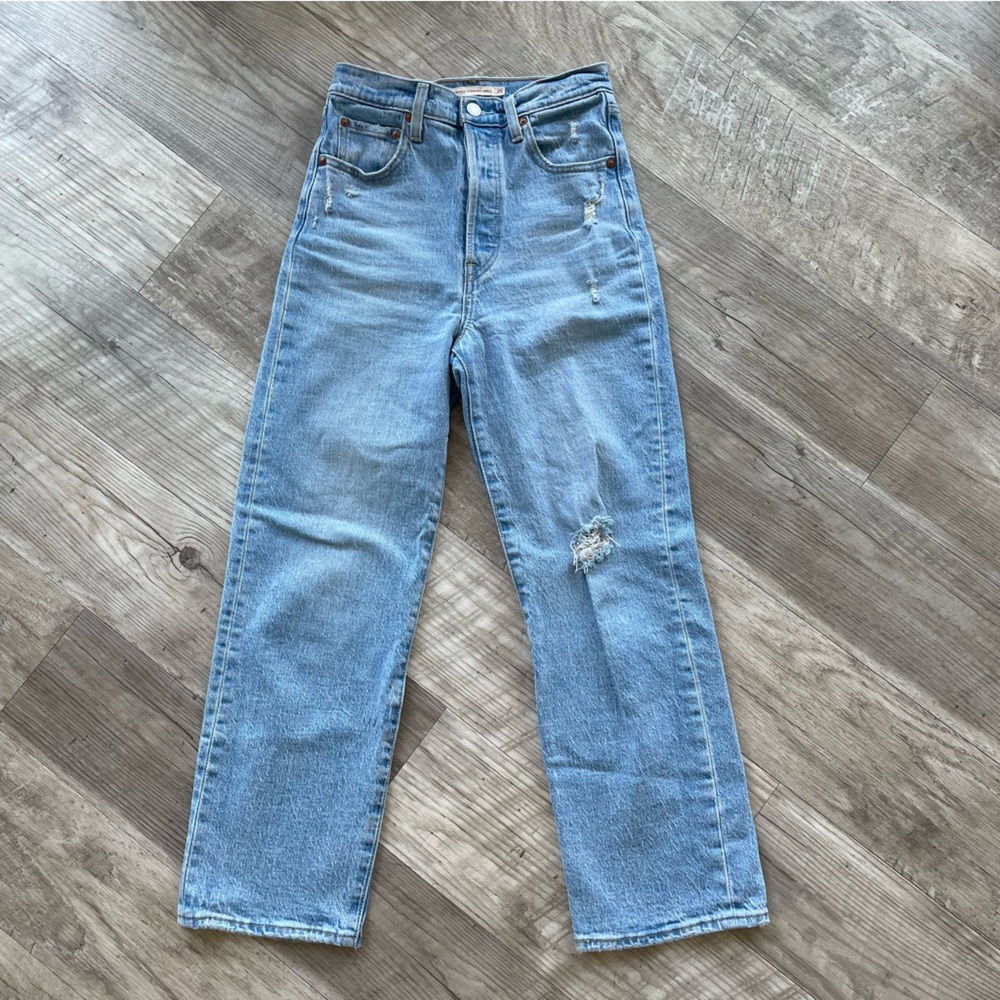 Levi’s Ribcage Straight Ankle Jean
